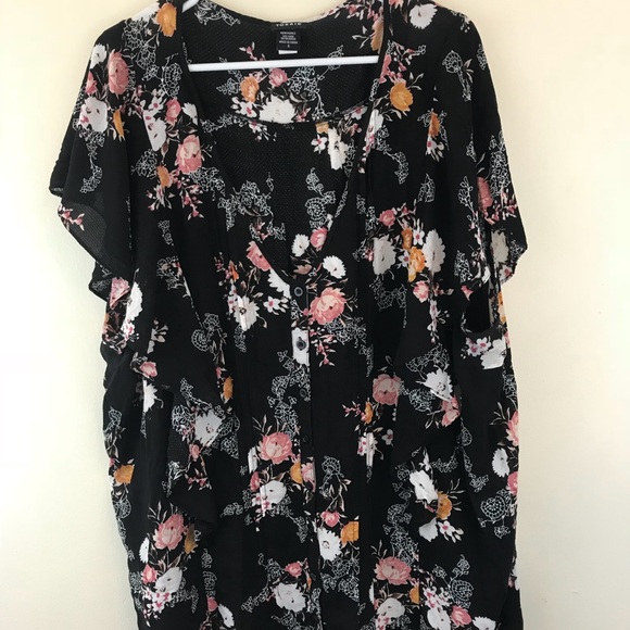 torrid Tops - Torrid Floral Black Top Button Down